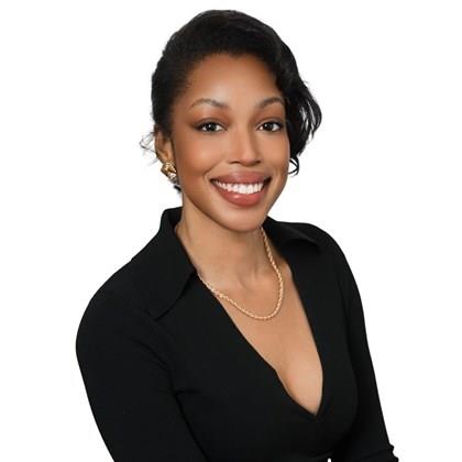 Christelle                                         Mwambi                                            